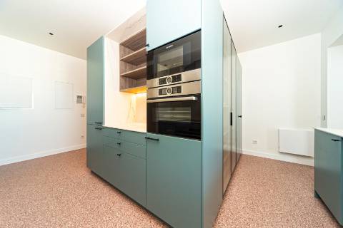 Apartamento T2 totalmente remodelado com vista deslumbrante nas Amoreiras