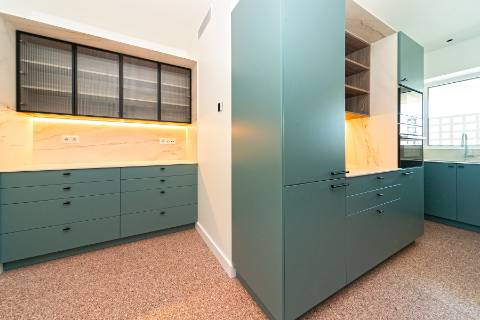 Apartamento T2 totalmente remodelado com vista deslumbrante nas Amoreiras