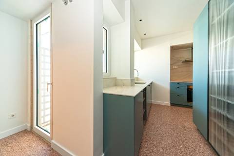 Apartamento T2 totalmente remodelado com vista deslumbrante nas Amoreiras