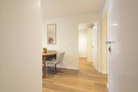 Apartamento T1 no centro do Porto em edifício histórico