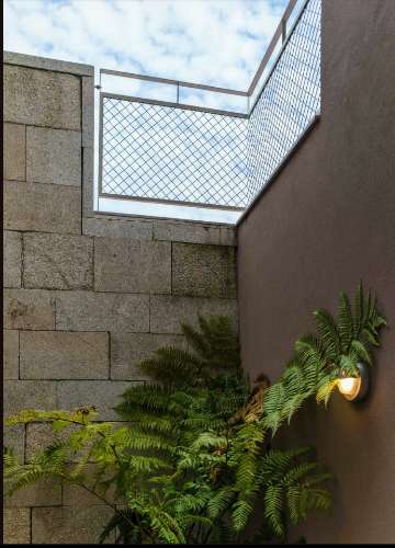 T2 com vista de Rio no Porto