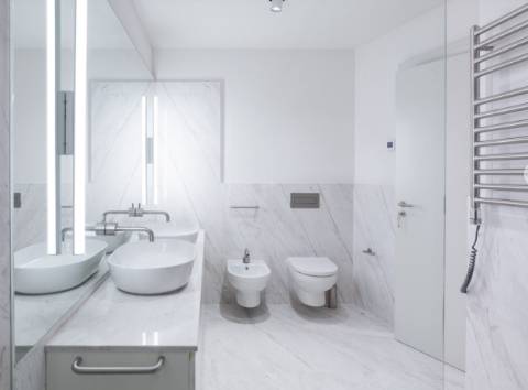 T2 com vista de Rio no Porto