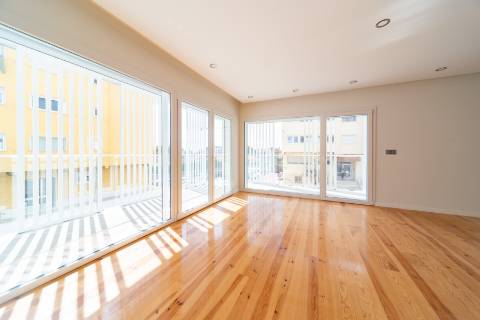 T4 com terraço em São João do Estoril