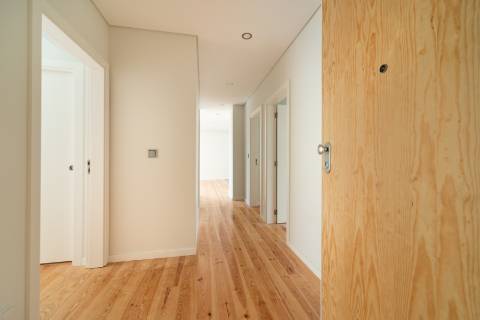 T4 com terraço em São João do Estoril