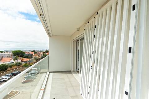 T3+1 Duplex com terraço em São João do Estoril