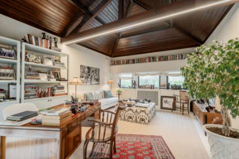 Moradia T5 com jardim e piscina no Restelo