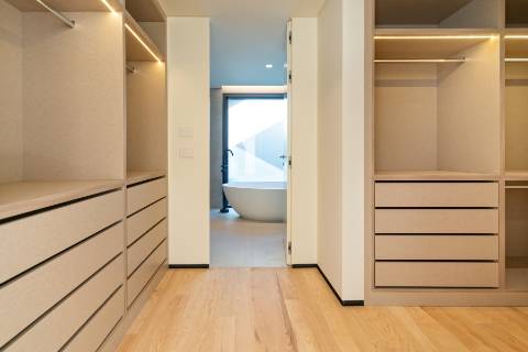 Moradia T4 de arquitetura moderna com jardim e piscina em Murches