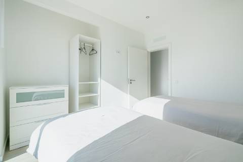 Moradia Contemporânea com Piscina para Venda em Sagres