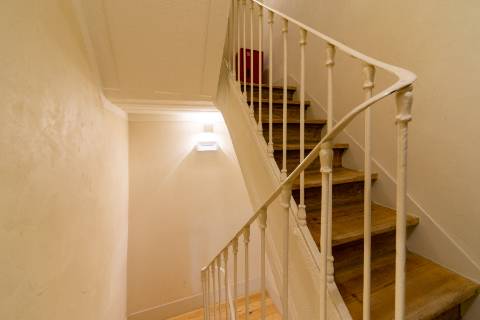 Apartamento T3+1 com pátio e piscina junto à icónica Av. da Liberdade
