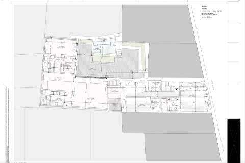 Apartamento T3+1 com pátio e piscina junto à icónica Av. da Liberdade

