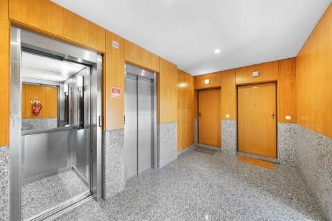 Apartamento T2+1 num prédio com jardim, Matosinhos Sul, Porto