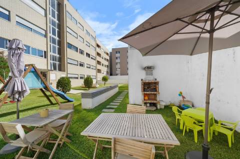 Apartamento T2+1 num prédio com jardim, Matosinhos Sul, Porto
