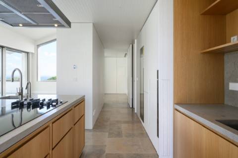 Penthouse T3 Duplex, com piscina e vista, no Estoril