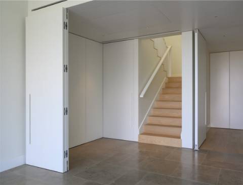 Penthouse T3 Duplex, com piscina e vista, no Estoril