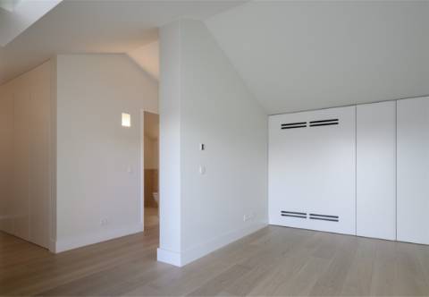 Penthouse T3 Duplex, com piscina e vista, no Estoril