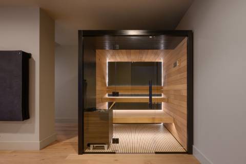 Penthouse T3 Duplex, com piscina e vista, no Estoril