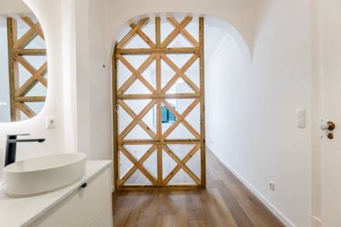 Charmoso apartamento T1+1 com jardim no Príncipe Real