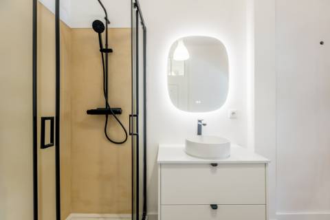 Charmoso apartamento T1+1 com jardim no Príncipe Real