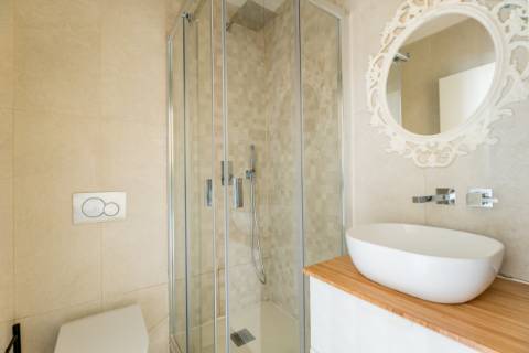 Apartamento T2 + 1 junto às Amoreiras