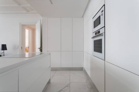 T2 de luxo junto Avenida da Liberdade