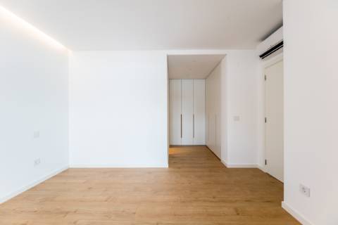 Fantástico apartamento T3 com varandas e dois lugares de estacionamento na Parede