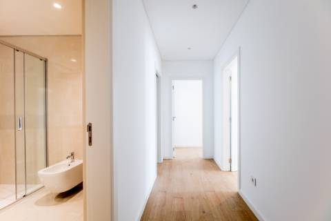 Fantástico apartamento T3 com varandas e dois lugares de estacionamento na Parede