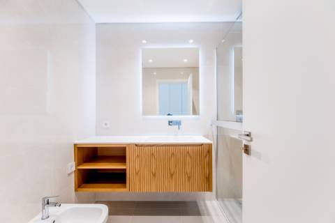 Fantástico apartamento T3 com terraço grande e dois lugares de estacionamento na Parede