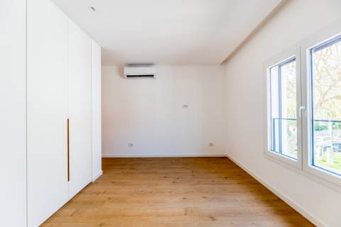 Fantástico apartamento T3 com terraço grande e dois lugares de estacionamento na Parede