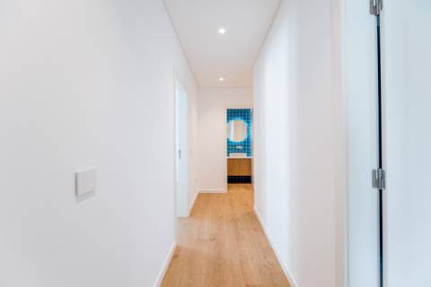 Fantástico apartamento T3 com terraço grande e dois lugares de estacionamento na Parede