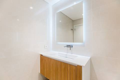 Fantástico apartamento T3 com terraço grande e dois lugares de estacionamento na Parede