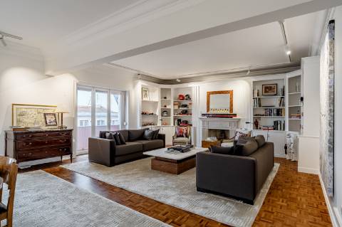 Apartamento T4+1 na Estrela