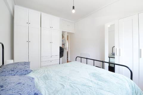 Apartamento T4 com duas frentes ao lado do Parque da Cidade em Aldoar, Porto