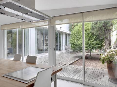 Loft com duplo pé direito, pátio e garagem no coração da Lapa!