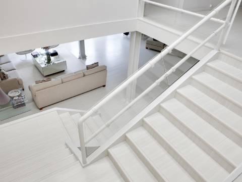 Loft com duplo pé direito, pátio e garagem no coração da Lapa!