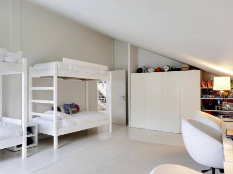 Loft com duplo pé direito, pátio e garagem no coração da Lapa!