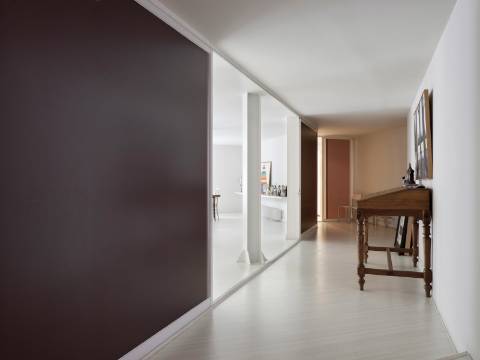 Loft com duplo pé direito, pátio e garagem no coração da Lapa!