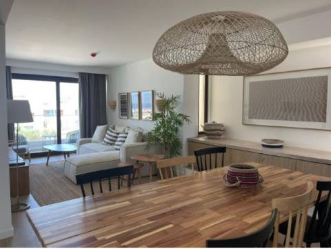 Apartamento T3, com jardim e piscina no Condominio Porto Covo Village
