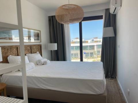 Apartamento T3, com jardim e piscina no Condominio Porto Covo Village