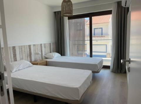 Apartamento T3, com jardim e piscina no Condominio Porto Covo Village