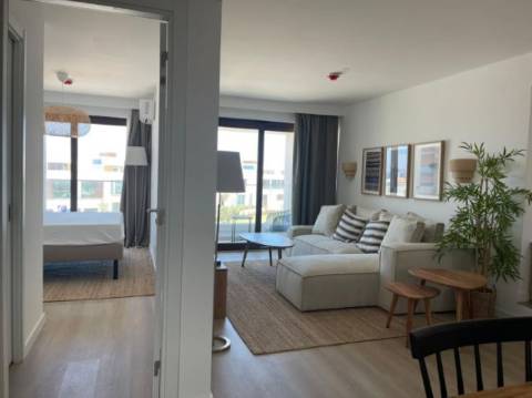 Apartamento T3, com jardim e piscina no Condominio Porto Covo Village