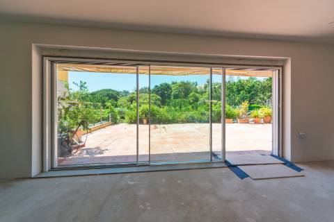 Moradia T5+1 no coração do Estoril