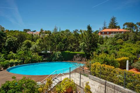 Moradia T5+1 no coração do Estoril