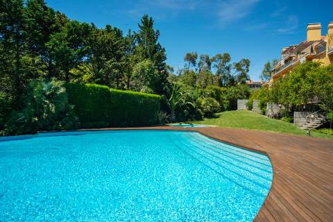 Moradia T5+1 no coração do Estoril