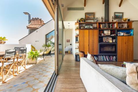 T3+1 com Terraço e Vista Cidade e Rio no Príncipe Real