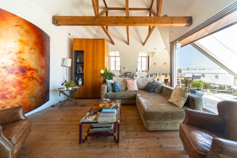 T3+1 com Terraço e Vista Cidade e Rio no Príncipe Real