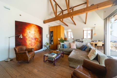 T3+1 com Terraço e Vista Cidade e Rio no Príncipe Real