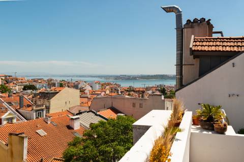 T3+1 com Terraço e Vista Cidade e Rio no Príncipe Real
