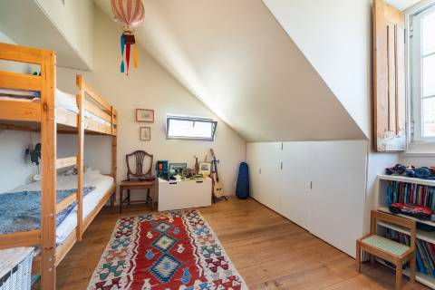 T3+1 com Terraço e Vista Cidade e Rio no Príncipe Real