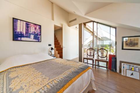 T3+1 com Terraço e Vista Cidade e Rio no Príncipe Real