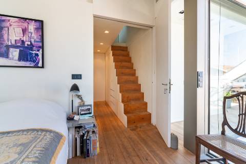 T3+1 com Terraço e Vista Cidade e Rio no Príncipe Real